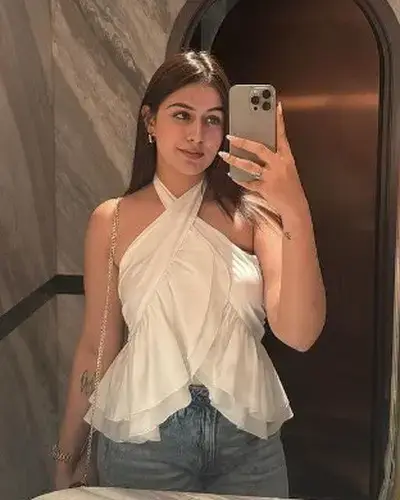Call Girl Garhi
